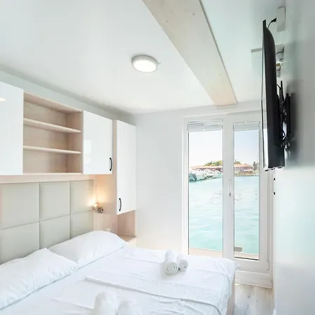 Houseboat With Rooftop Whirlpool In Novigrad