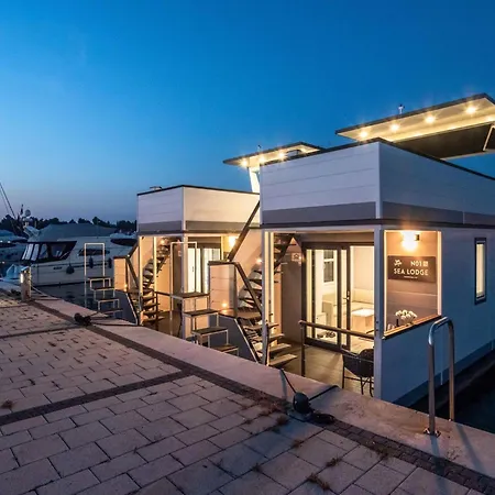Houseboat With Rooftop Whirlpool In Novigrad 3* Novigrad (Istria)